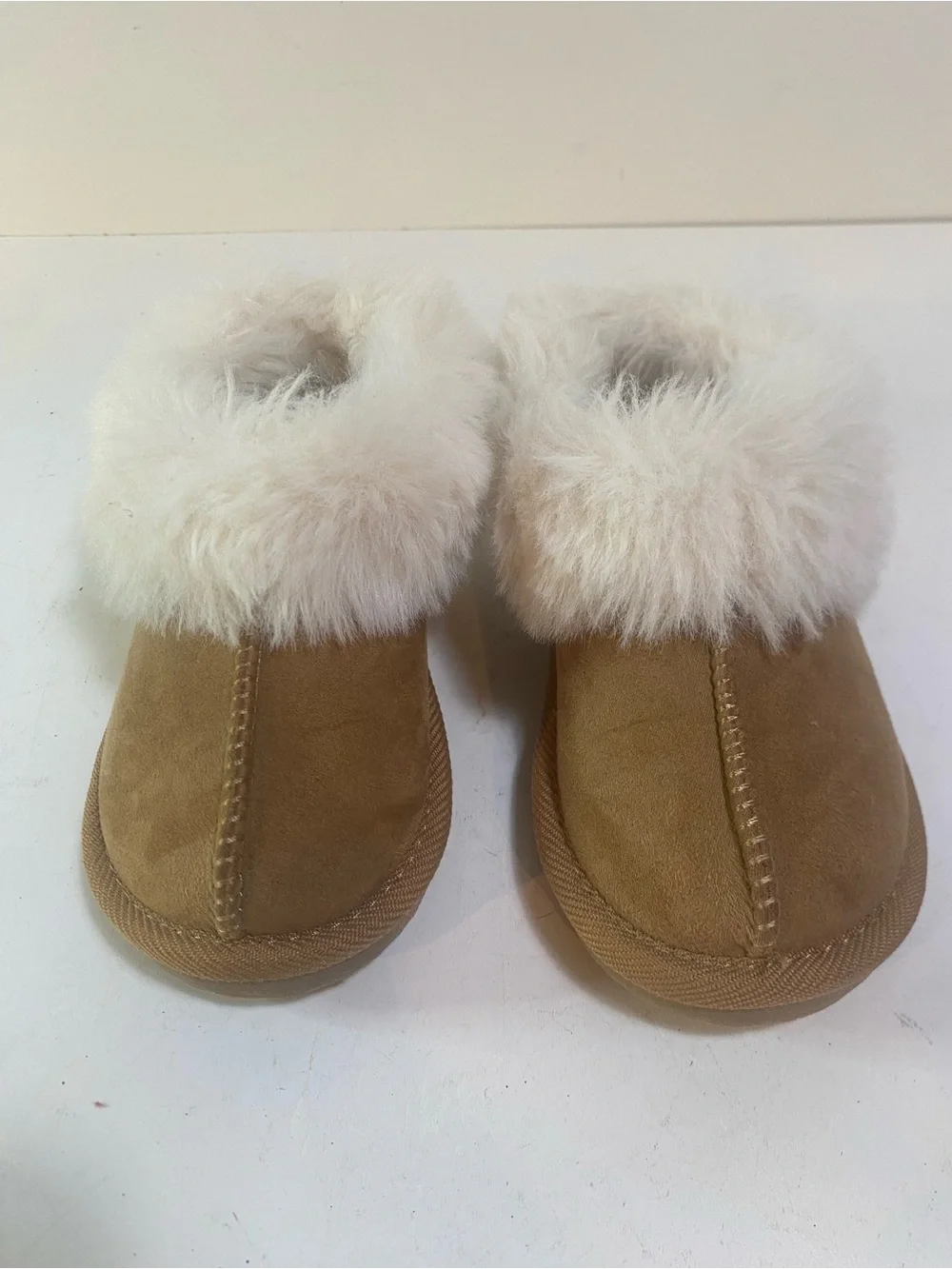 Cat & Jack Toddler Piper Faux Fur Clog Tan Slippers Size 8